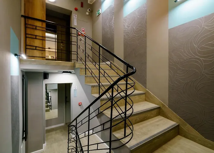 Kamienica No 111a Airport