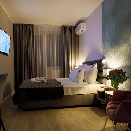 Kamienica No 111a Airport Apartahotel Varsovia