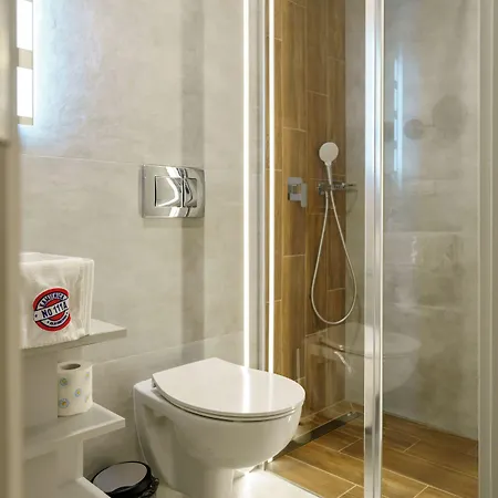 Kamienica No 111a Airport Apartahotel Varsovia