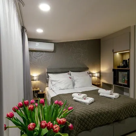 Kamienica No 111a Airport Варшава