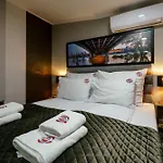 Kamienica No 111a Airport 3* Warschau
