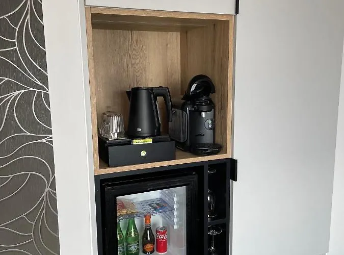 Kamienica No 111a Airport Апарт-отель 3*