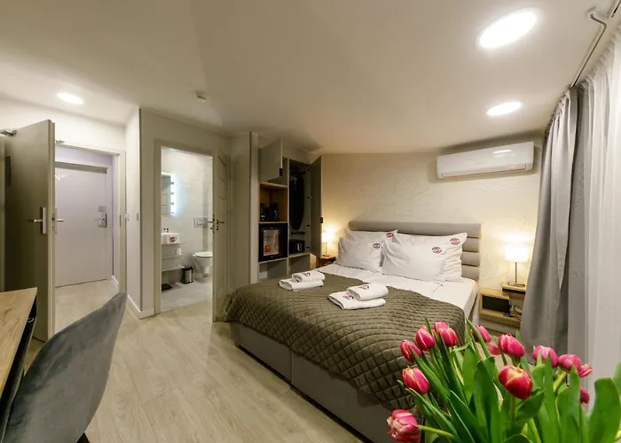 Апарт-отель Kamienica No 111a Airport