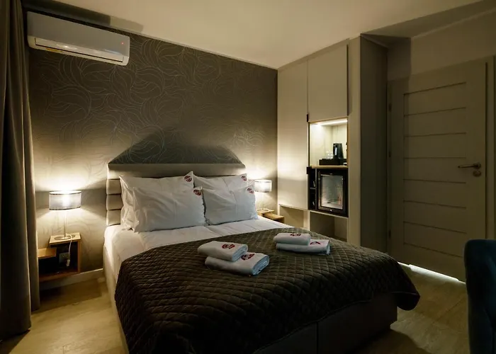 Kamienica No 111a Airport Апарт-отель Варшава