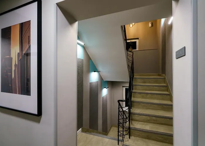 Kamienica No 111a Airport 3*